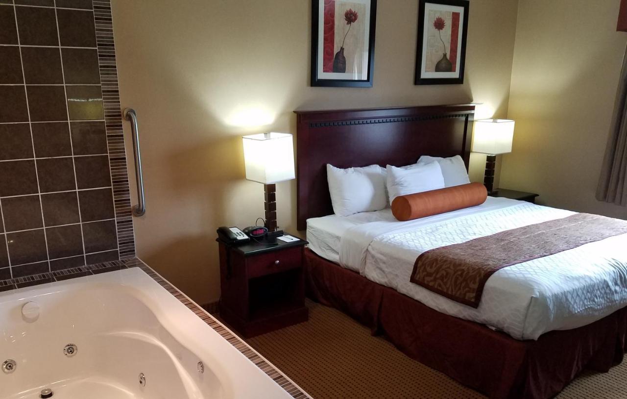 Hotel Lincoln Inn On Route 66 And Near I-55 Bagian luar foto