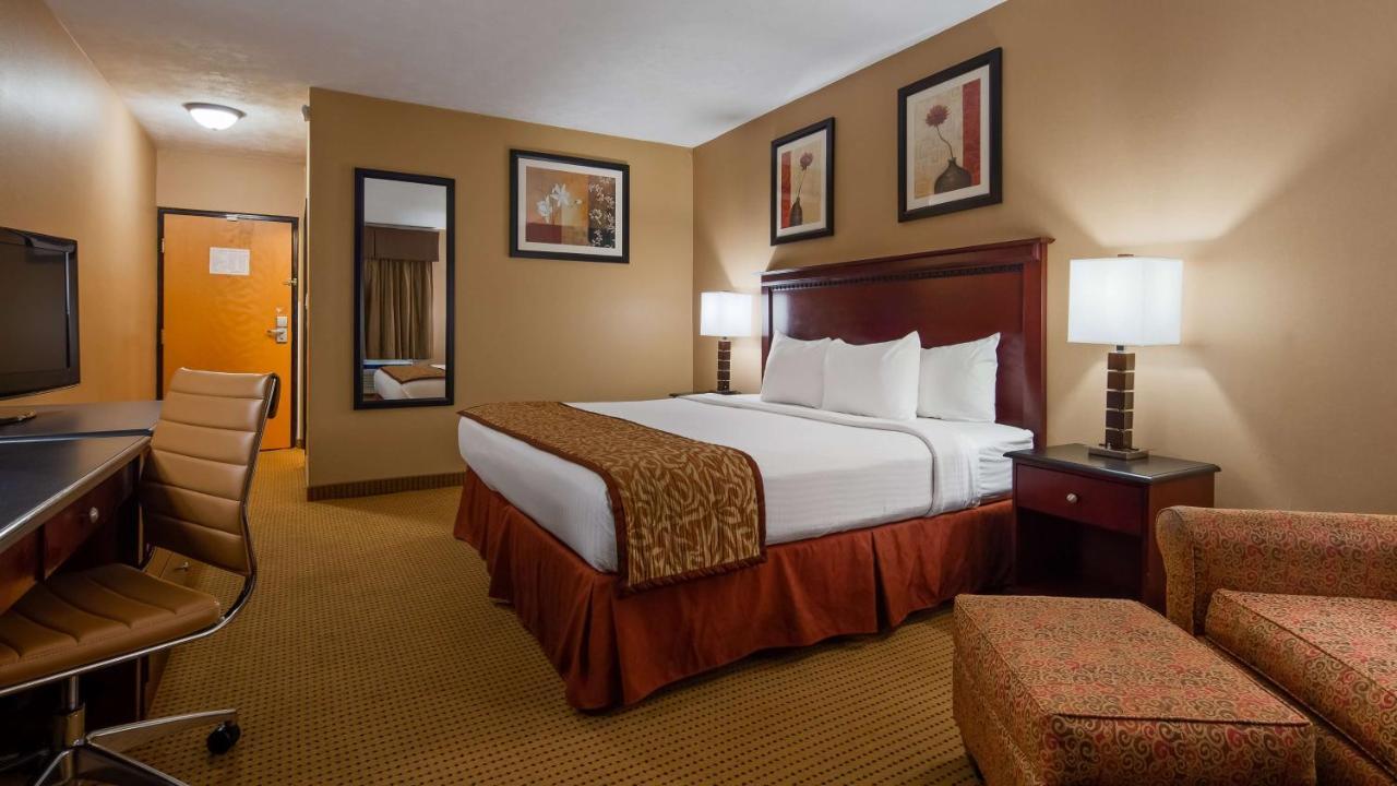 Hotel Lincoln Inn On Route 66 And Near I-55 Bagian luar foto