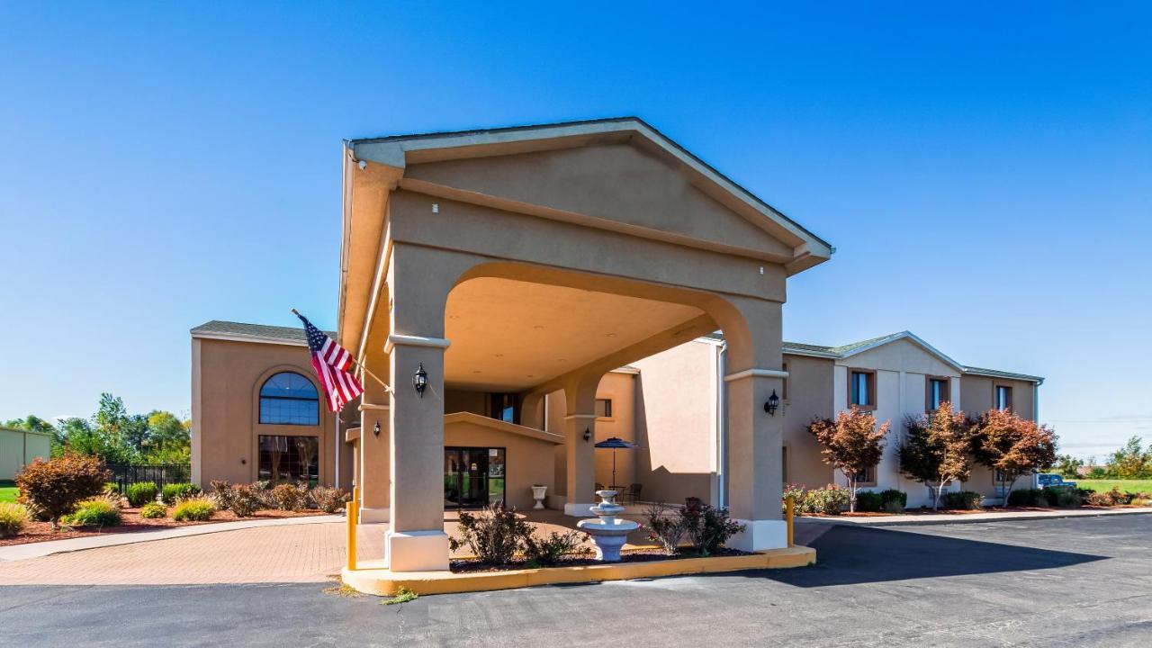 Hotel Lincoln Inn On Route 66 And Near I-55 Bagian luar foto