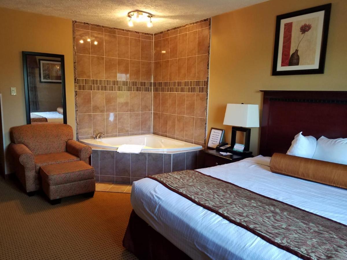 Hotel Lincoln Inn On Route 66 And Near I-55 Bagian luar foto